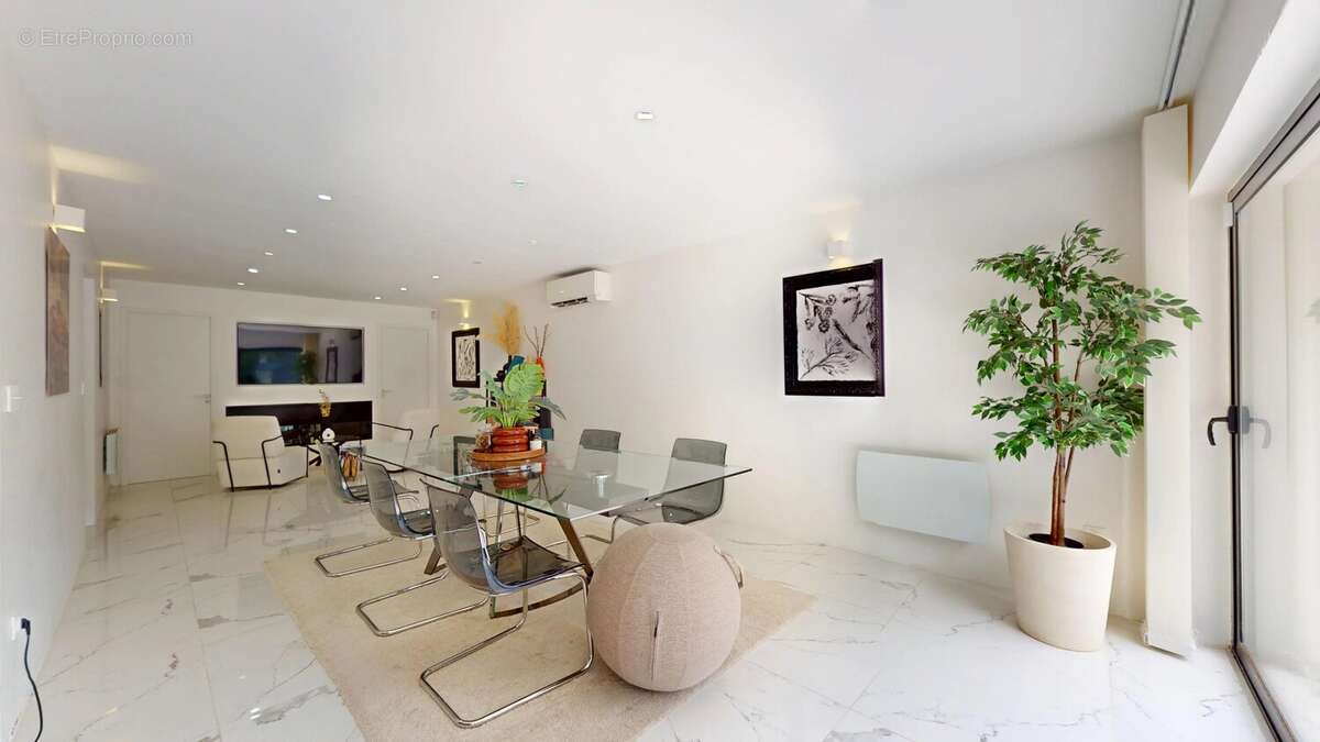 Maison 170 m² à Charmentray  - photo 12