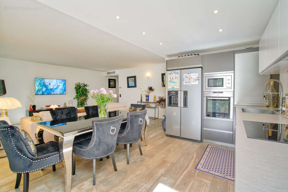 Appartement à SAINT-TROPEZ