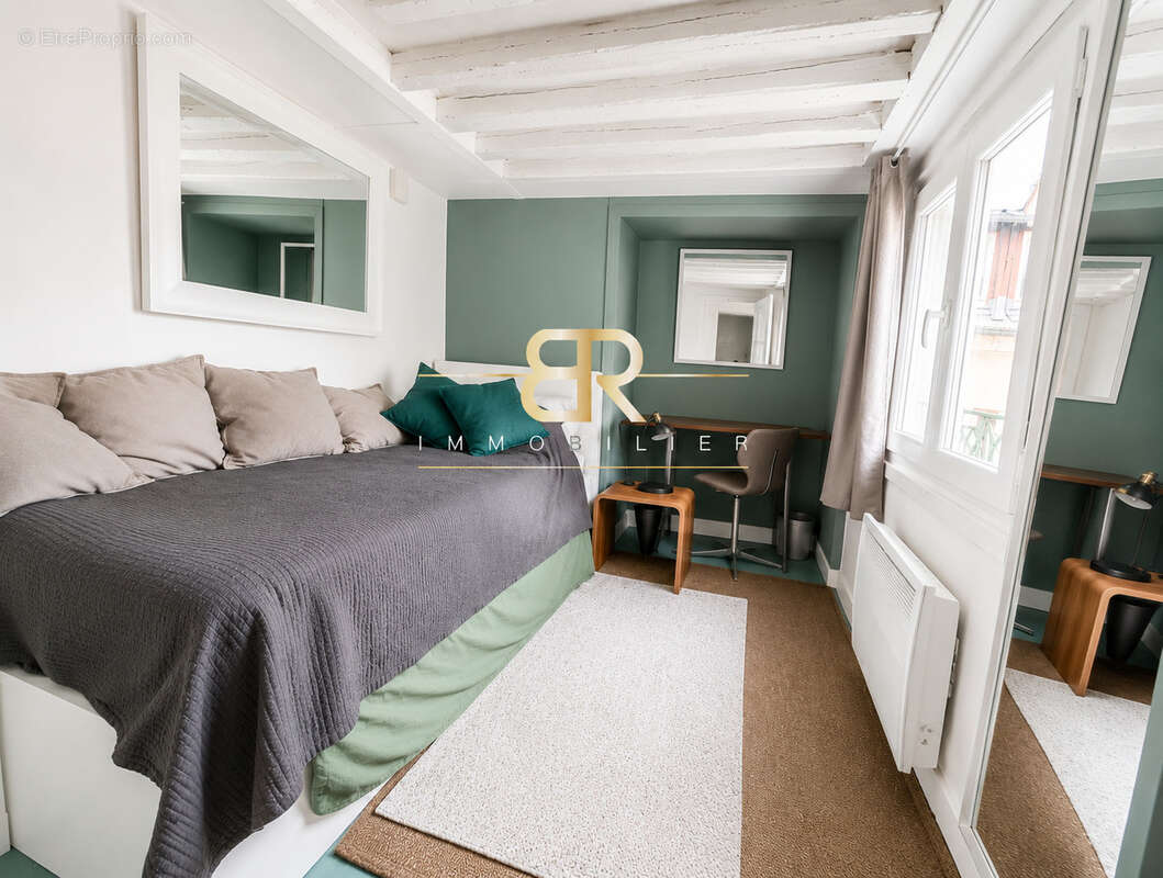 Appartement à PARIS-3E