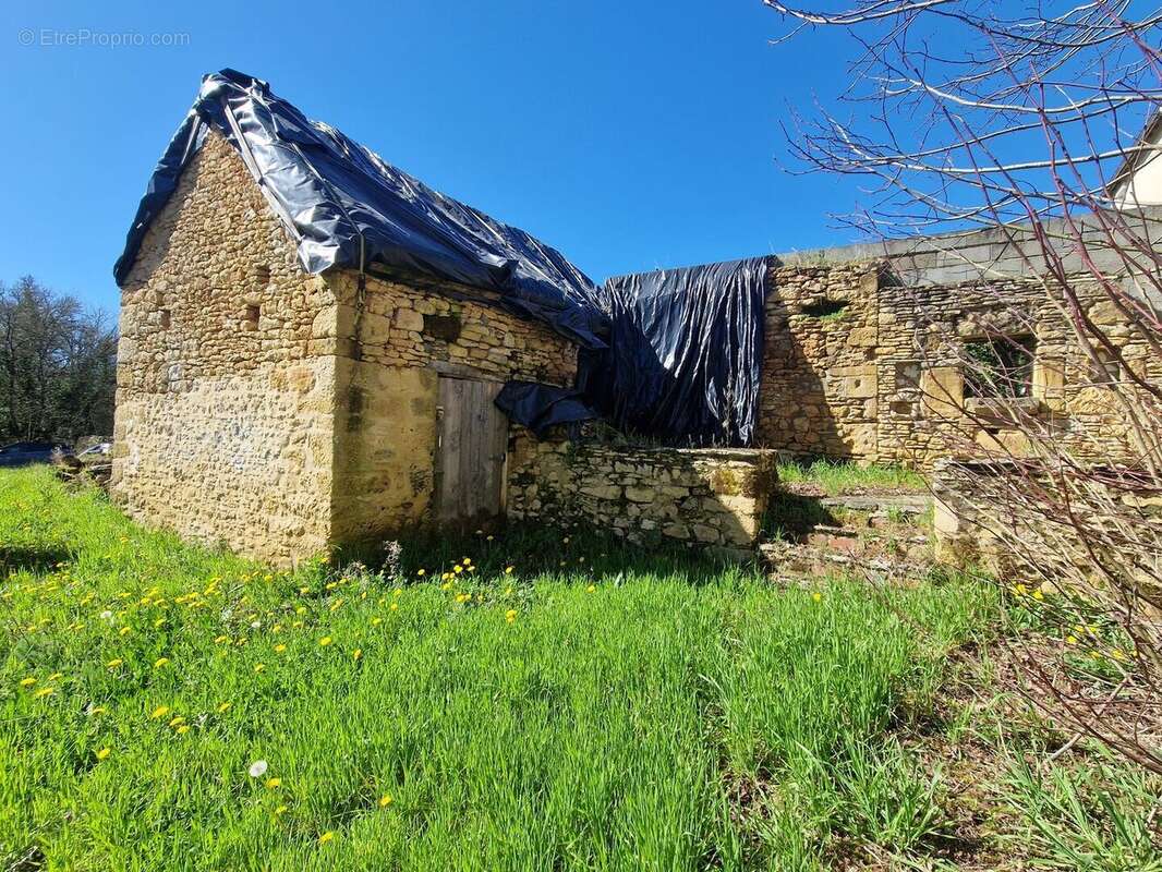 20260318113710 - Maison à MEYRALS