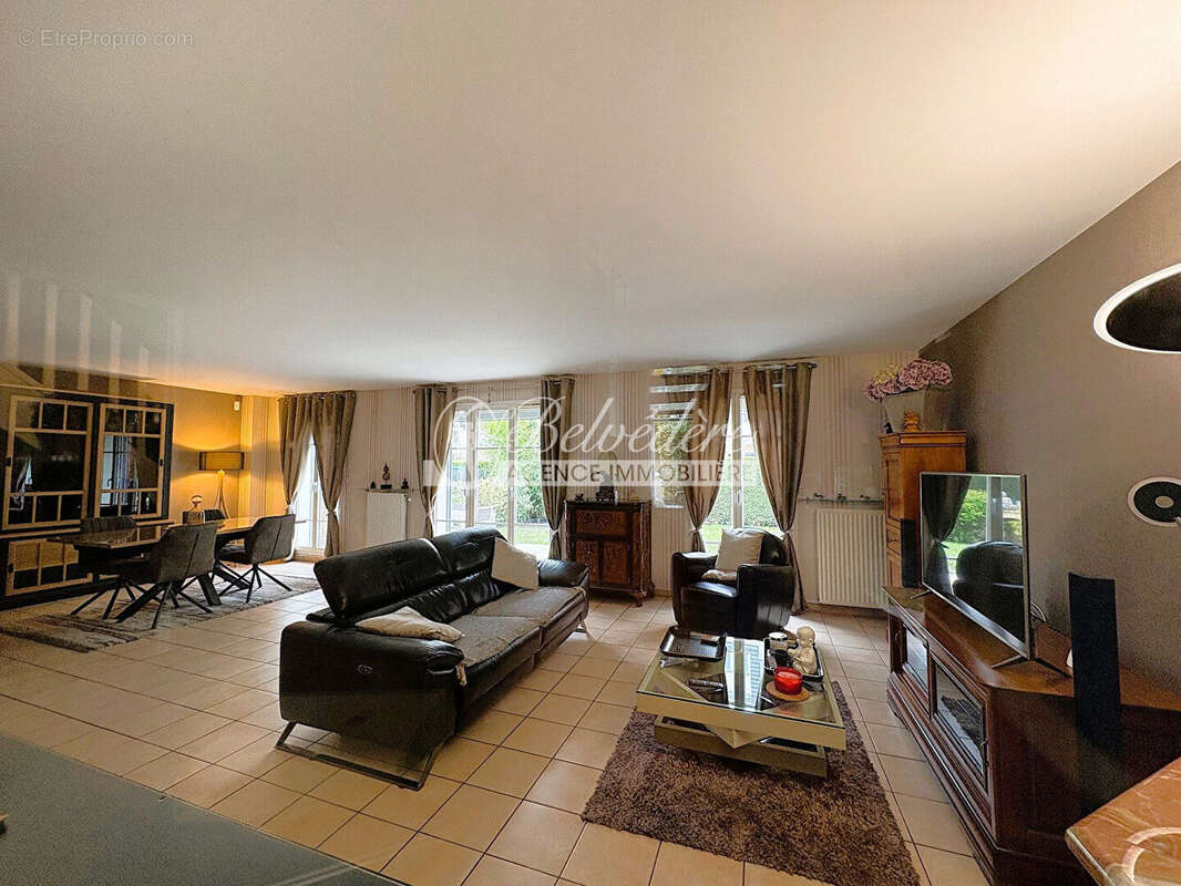 Maison à LE PLESSIS-BOUCHARD