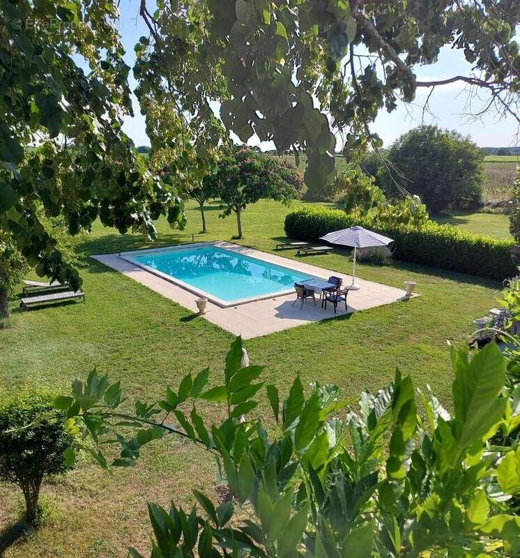 Maison 6 pièces 227 m² à vendre à Razac-D'eymet (24500) - photo 2