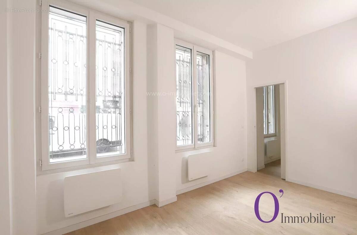 Appartement à PARIS-19E