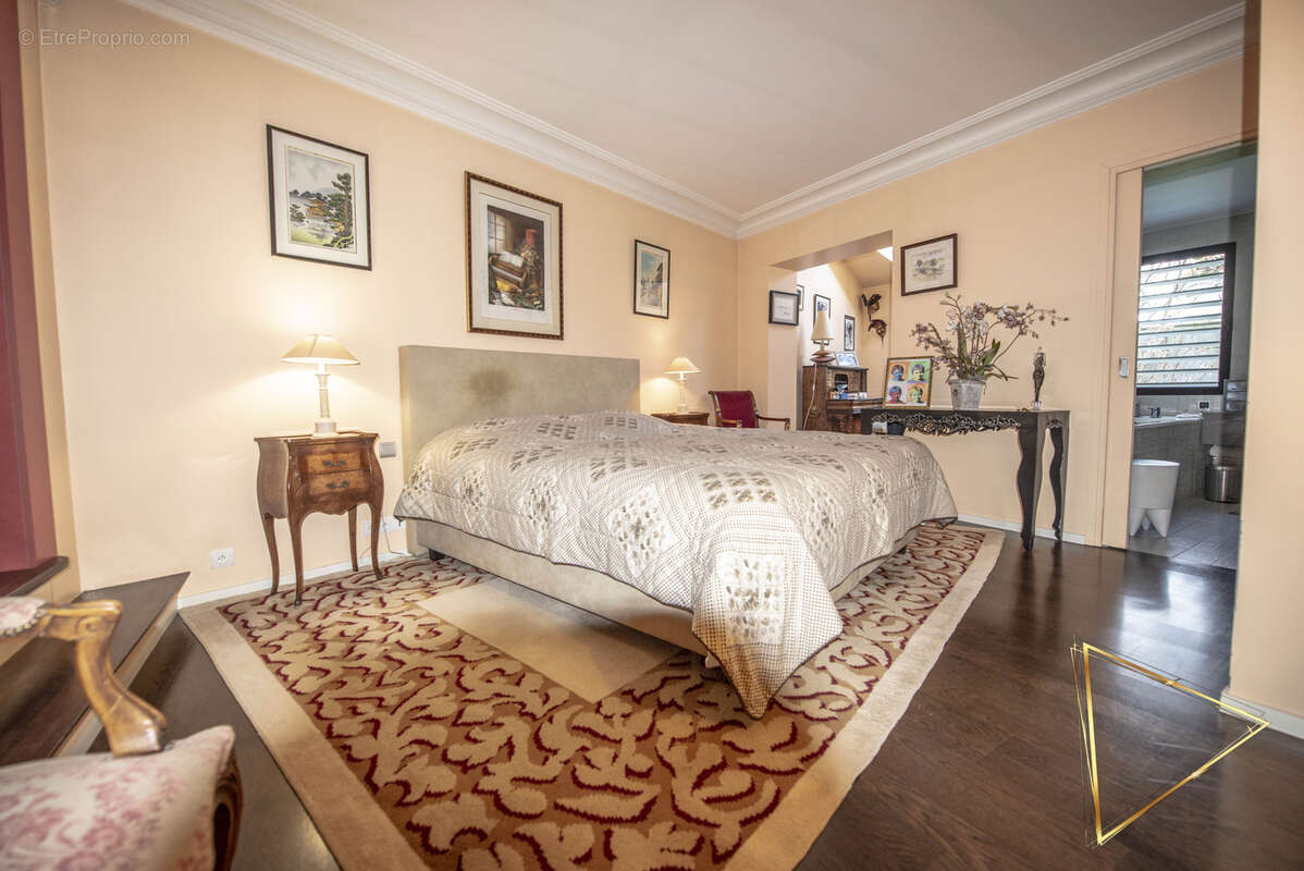 Maison à LIMEIL-BREVANNES