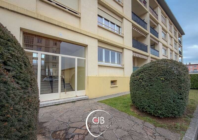 Appartement à BARBERAZ