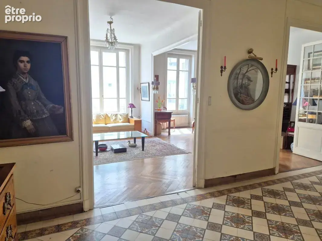 Excellente adresse – foch / saint-pothin - photo 4