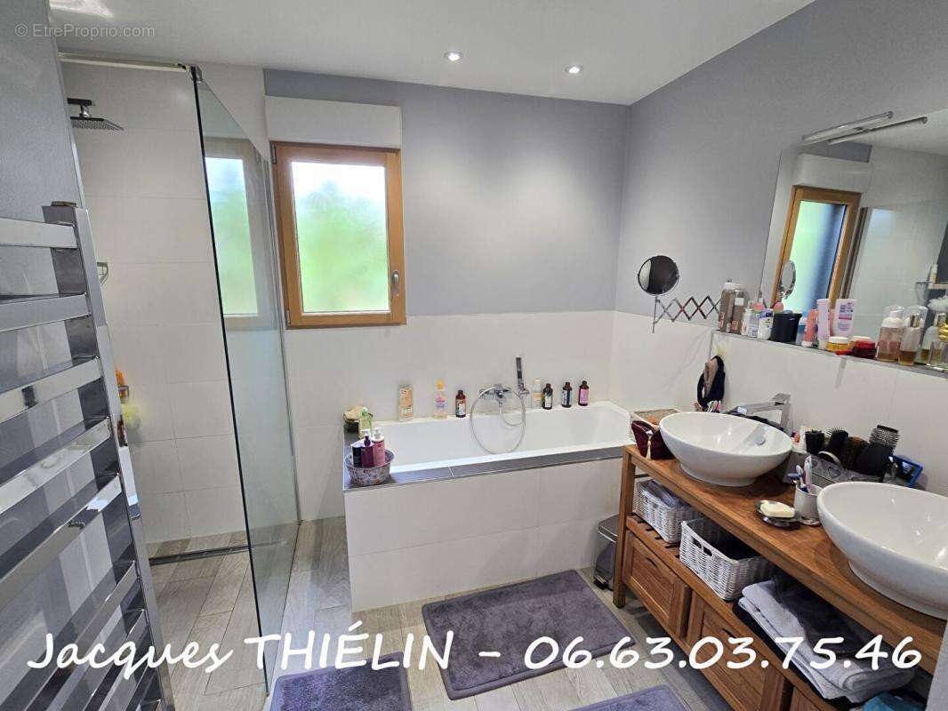 Maison à LONGUE-JUMELLES