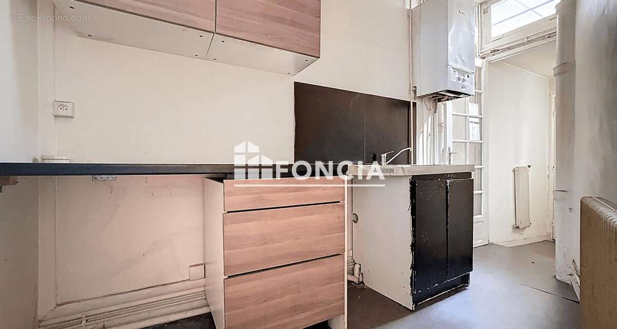 Appartement à PARIS-14E