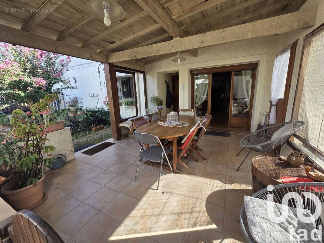 Photo 1 - Maison à SAINT-MAGNE-DE-CASTILLON