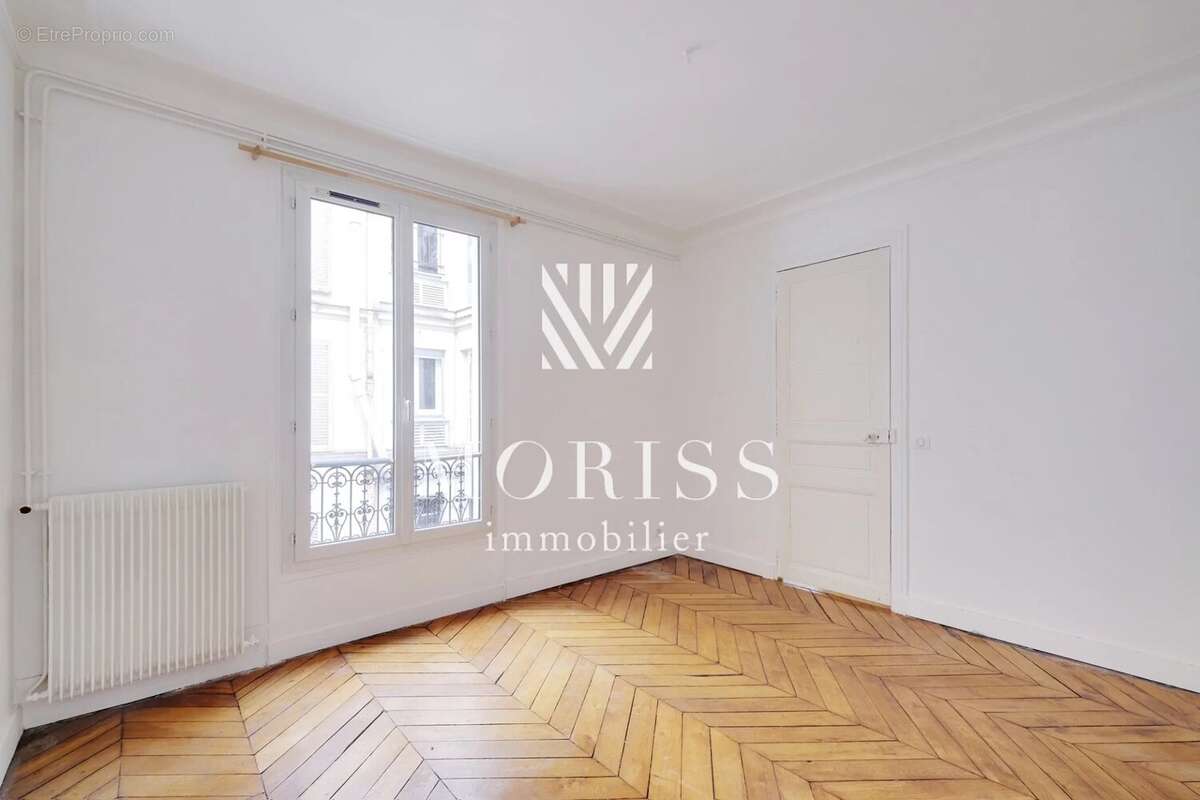Appartement à PARIS-10E