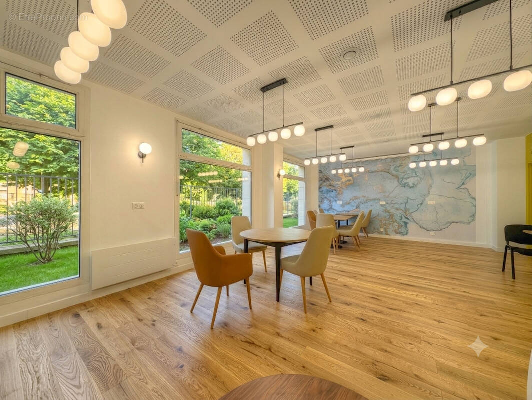 Appartement à COURBEVOIE
