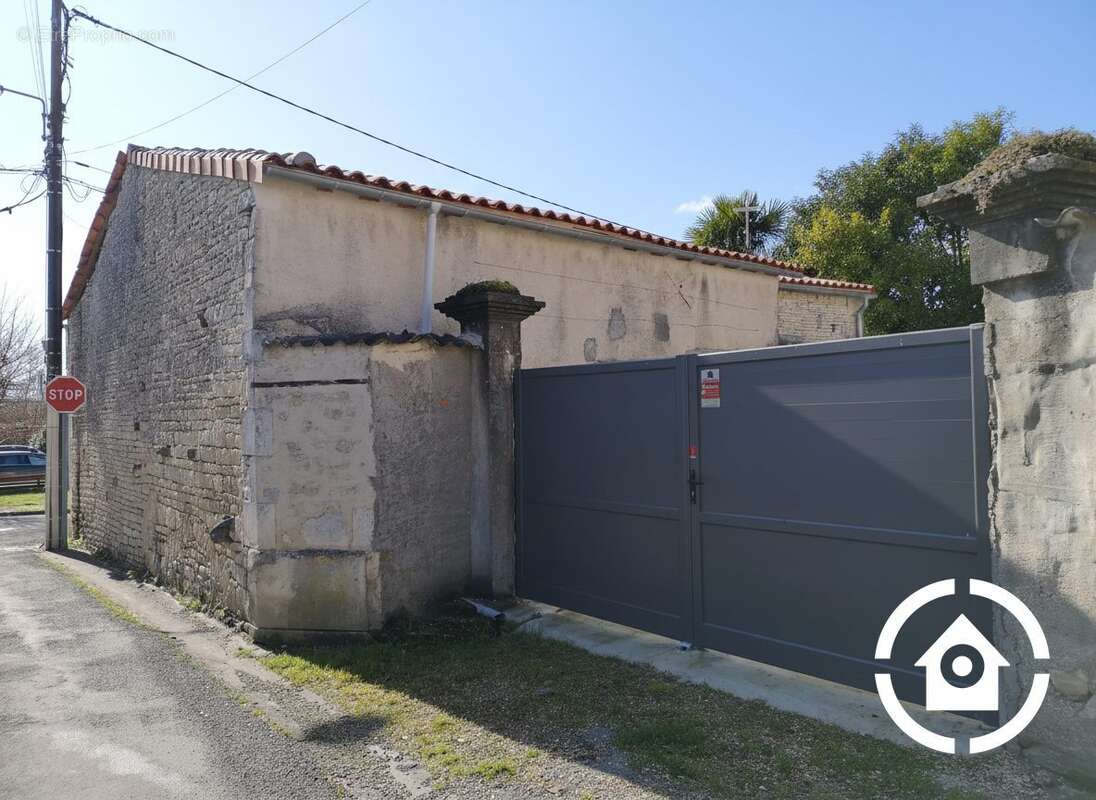 Maison 160 m² à Les Metairies  - photo 8