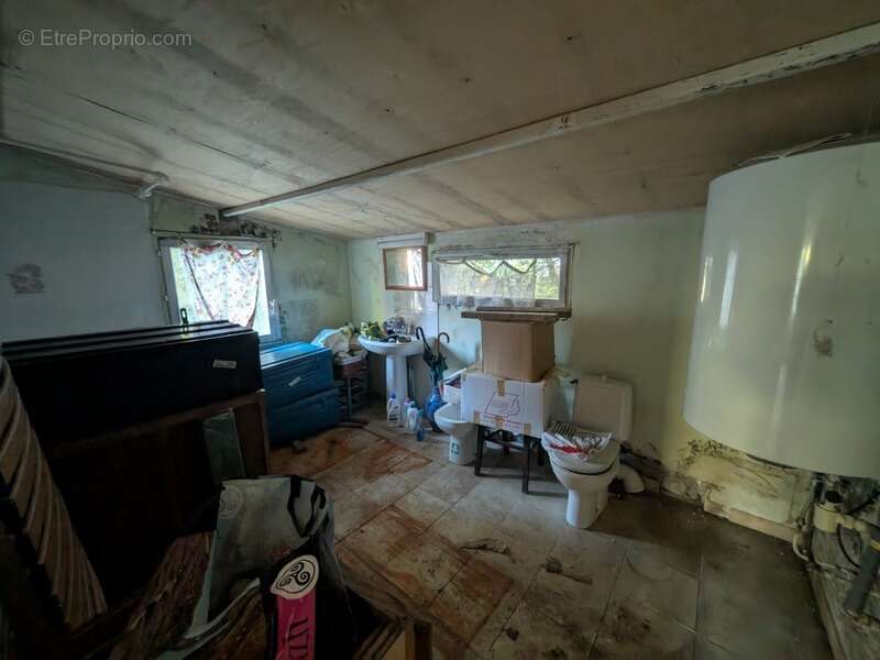 Mellionnec maison en pierre sous ardoises a renover 2 pieces 55m² parcelle attenante de 292 m² - photo 6
