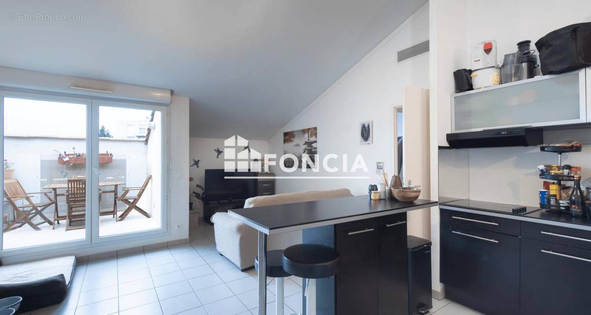Appartement à SALON-DE-PROVENCE