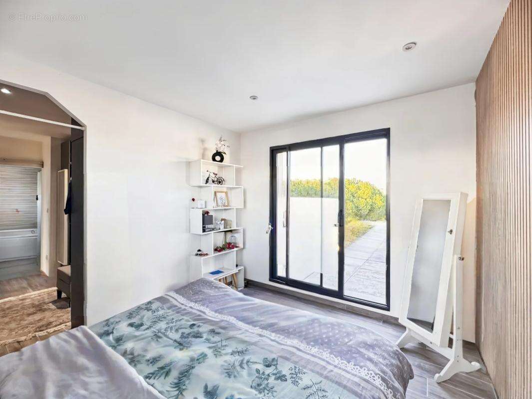 Maison à LES PONTS-DE-CE