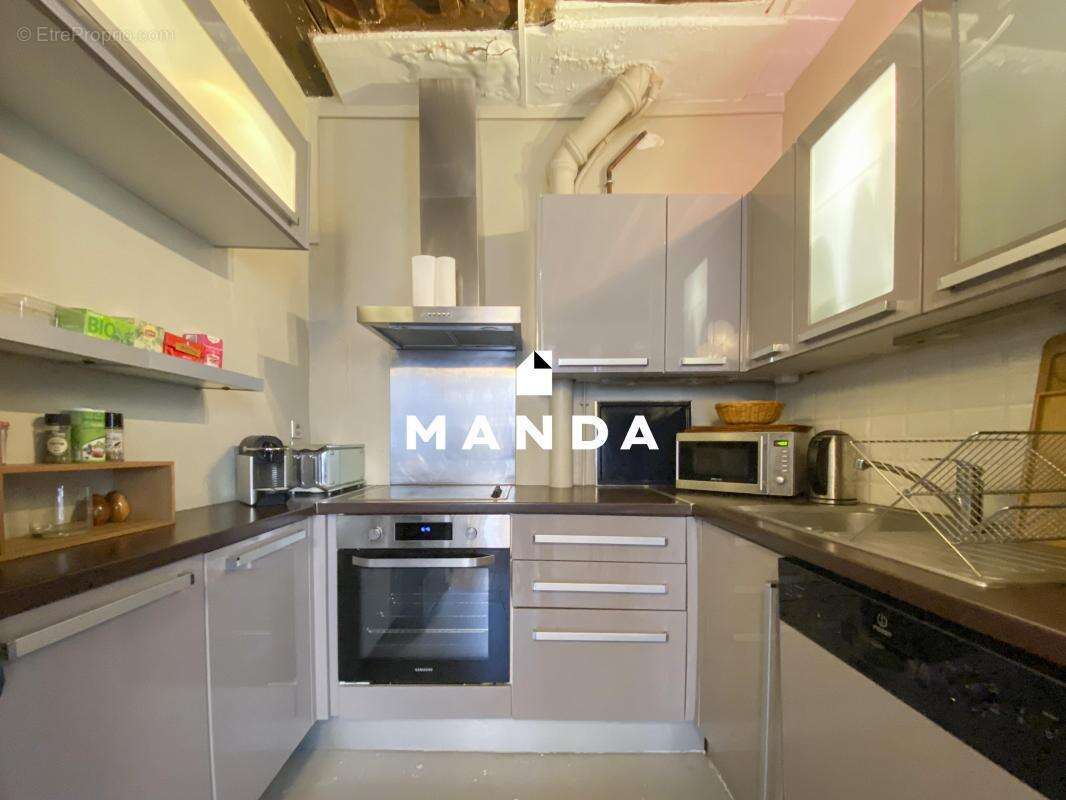 Appartement à PARIS-3E