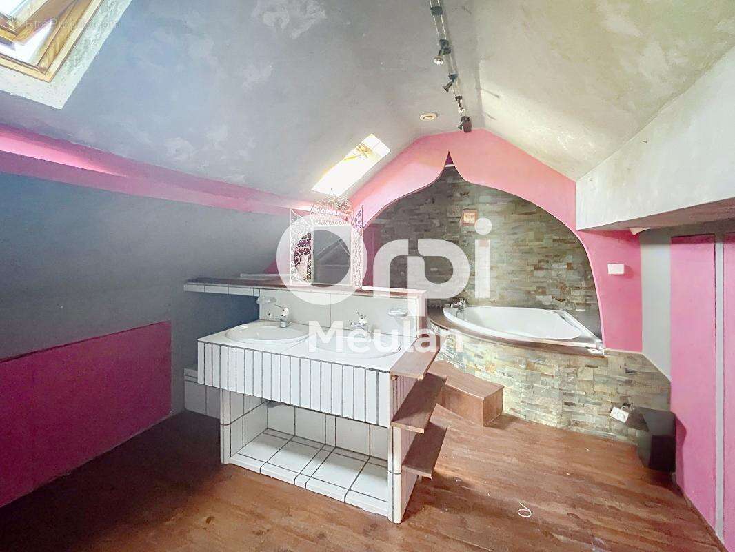 Appartement à SERAINCOURT