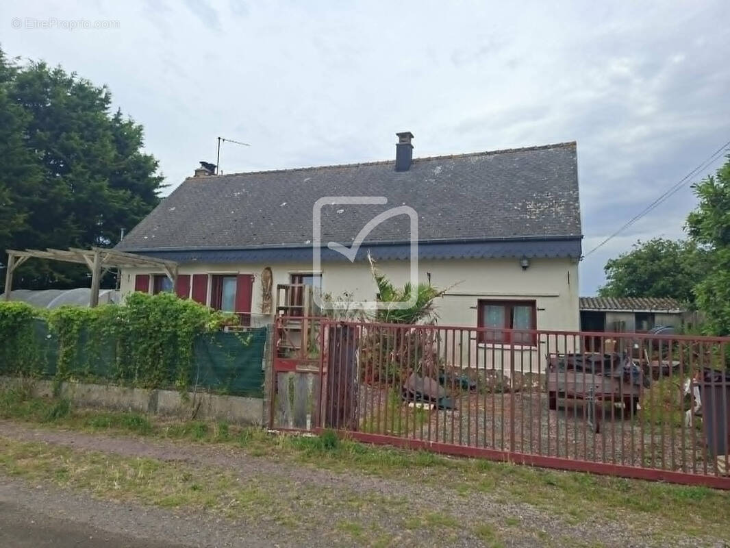 Maison à CONCORET