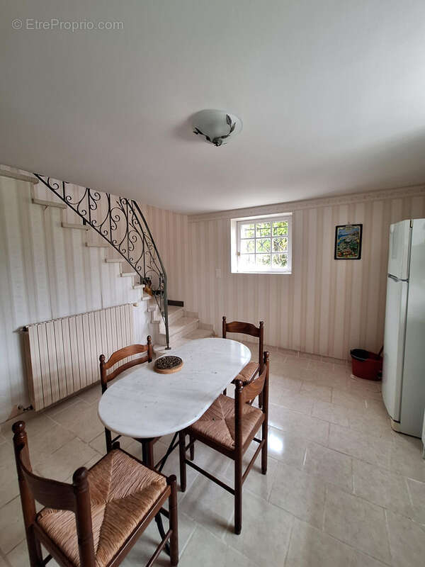 Maison à BOURDEILLES