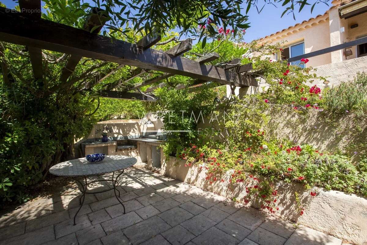 Maison à FREJUS