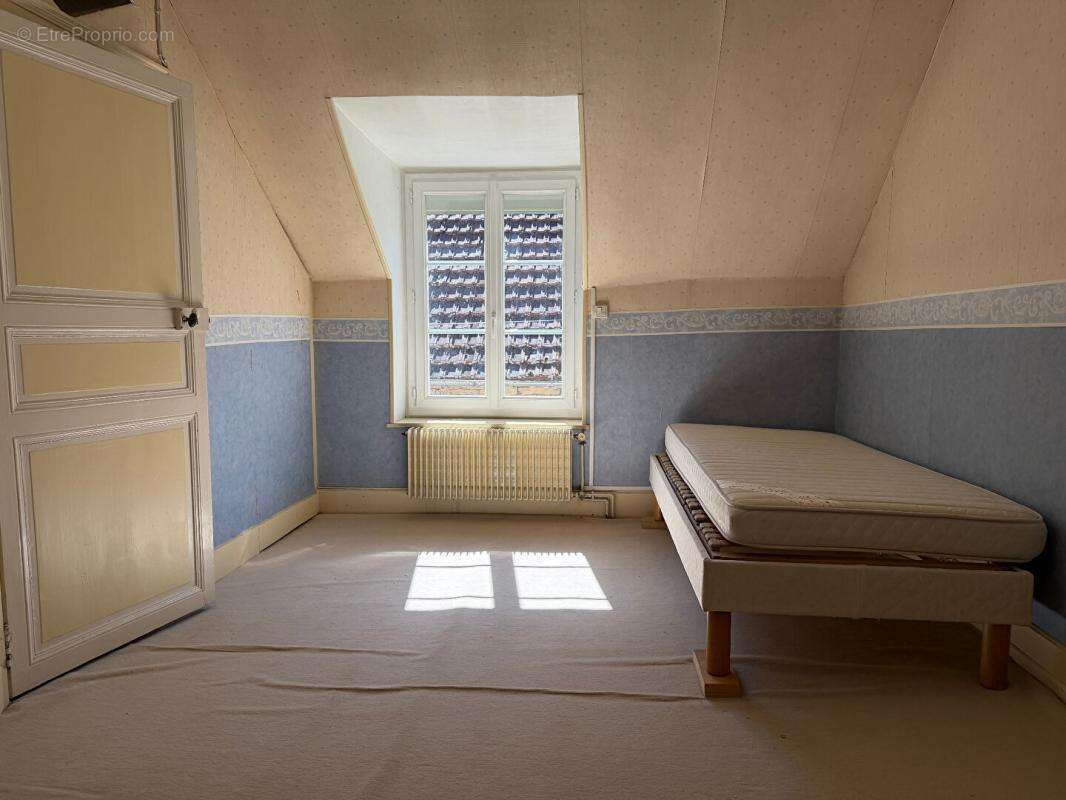 Maison ancienne 6 pièces 127 m² avec courrette de 30 m2 devant - photo 6