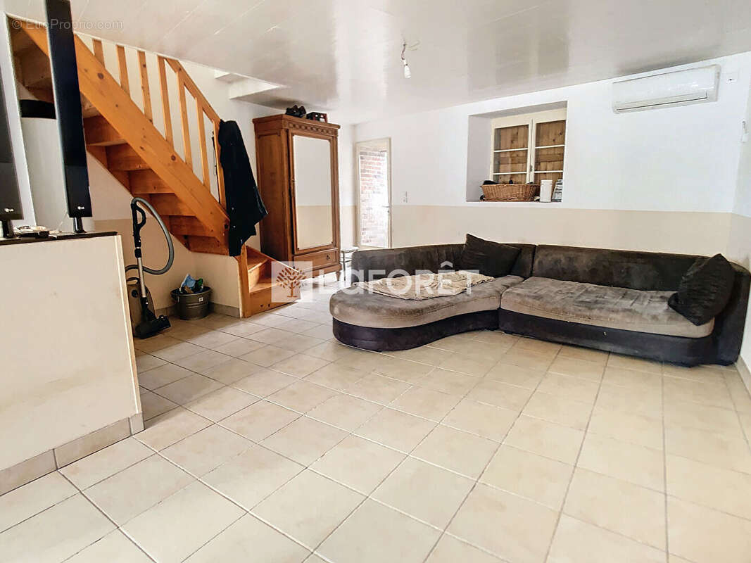 Appartement à VOUZIERS