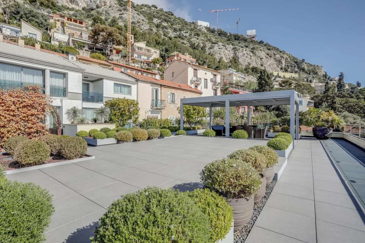 Appartement à ROQUEBRUNE-CAP-MARTIN