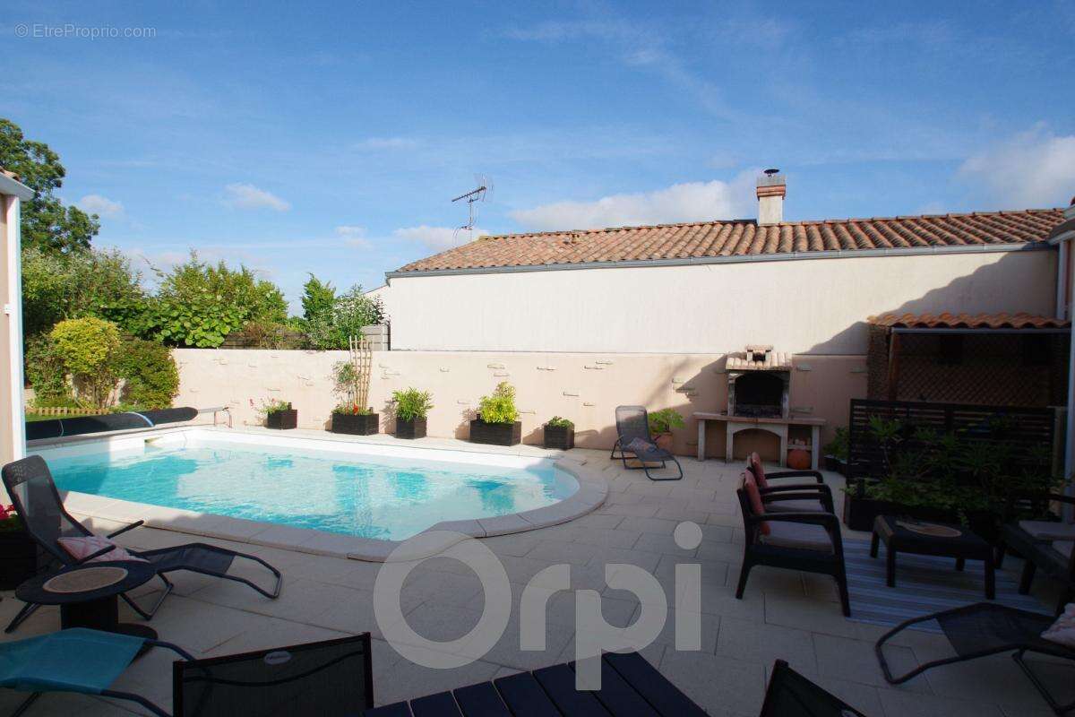 Maison à SAINT-ROGATIEN