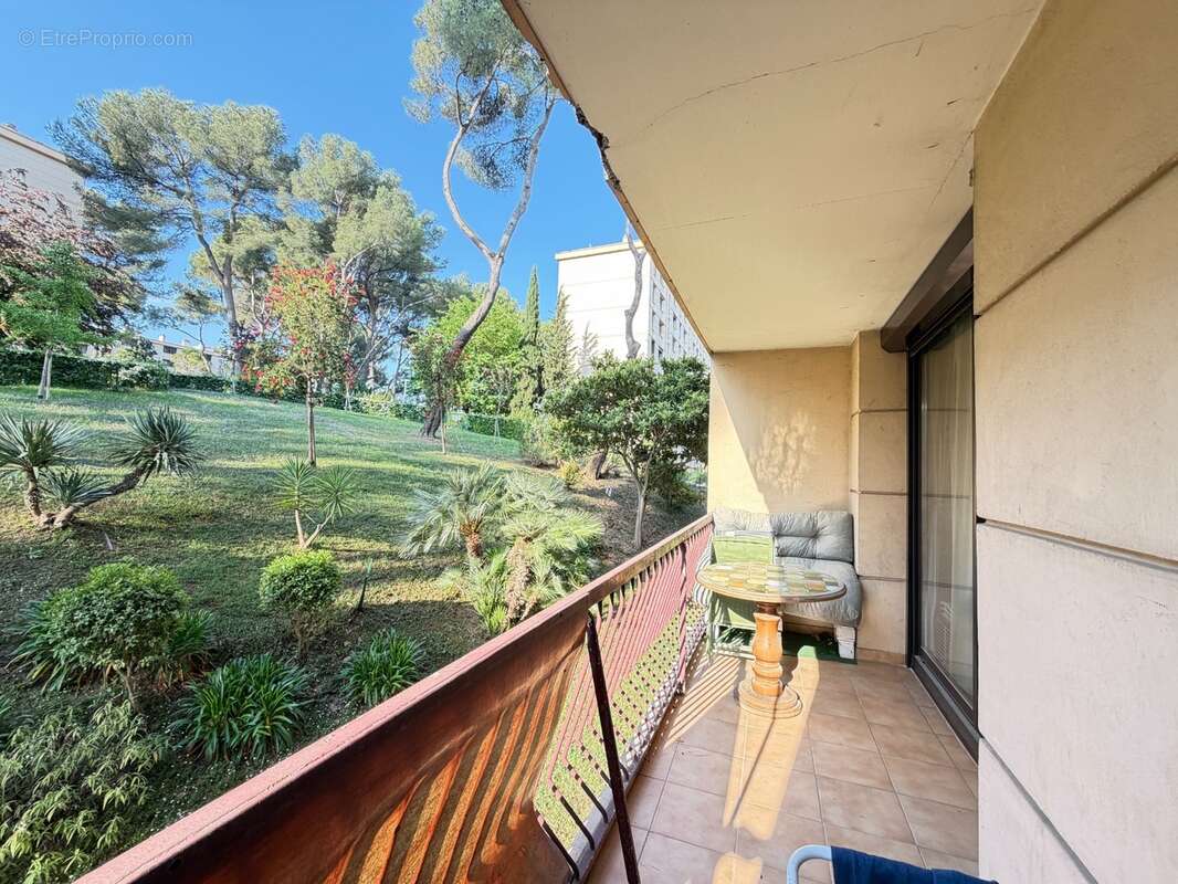 Premier achat ou investissement idéal – Charmant 2 pièces avec terrasse au Cannet - photo 12