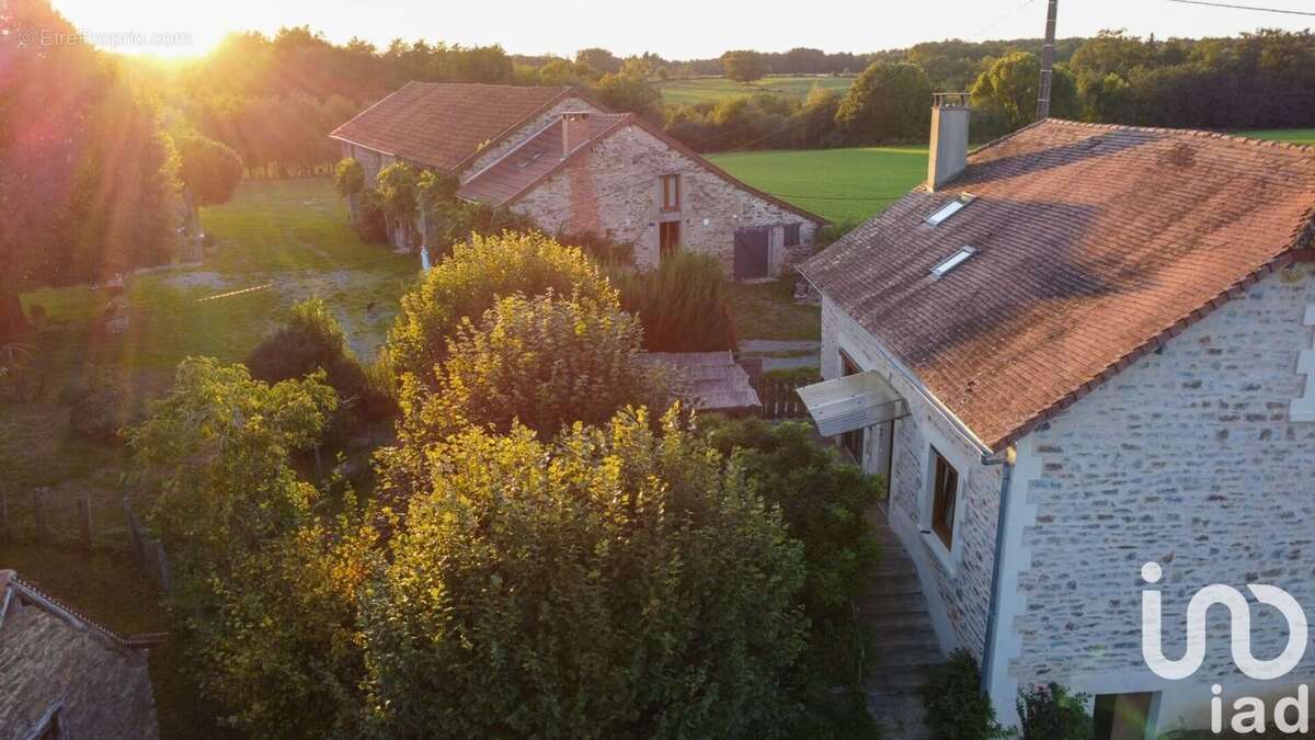 Maison 140 m² à Chaleix  - photo 3