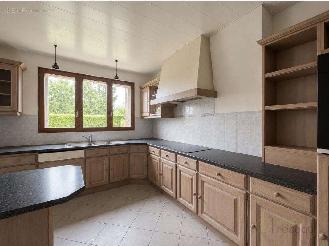 Maison 134 m² à Gisors  - photo 5