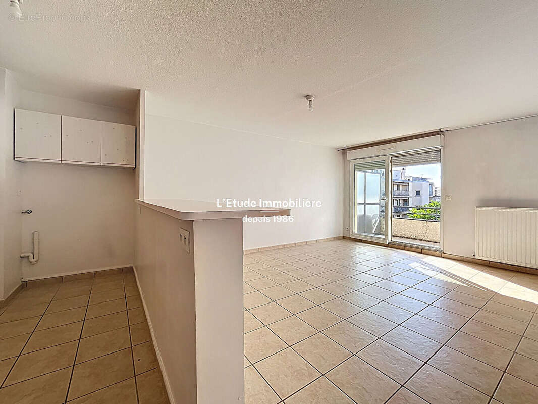 Appartement à LYON-8E