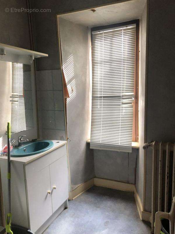 Appartement à SAINT-YRIEIX-LA-PERCHE