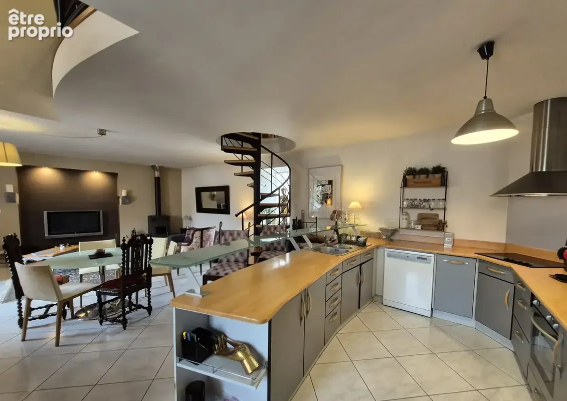 Maison 7 pièces 220 m² à vendre à Capvern (65130) - photo 6