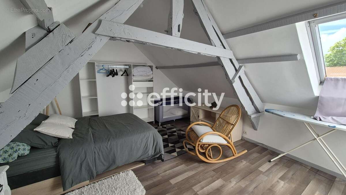 Maison à LE MOLAY-LITTRY