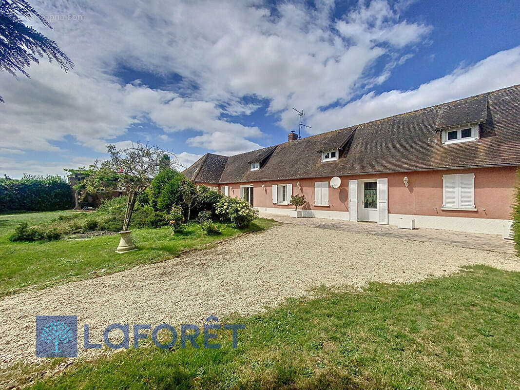 Maison à BRETEUIL