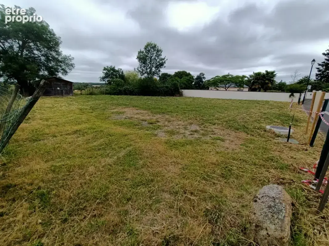 Photo Terrain à Ingrandes au prix de 37 520€