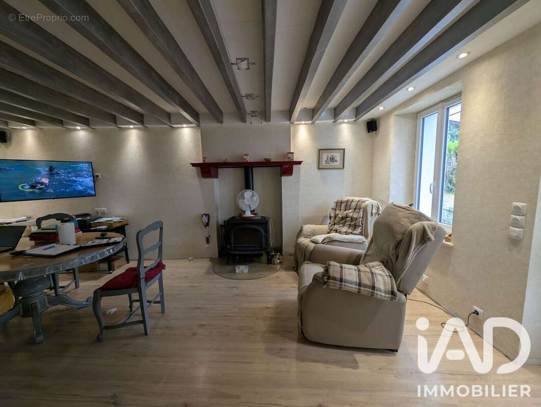 Maison 73 m² à Cheniers  - photo 3