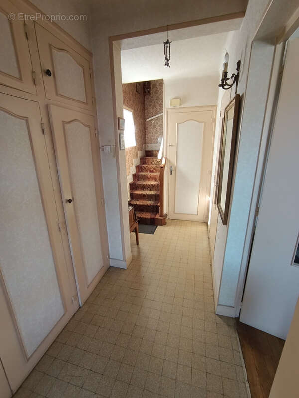 Maison à BURES-SUR-YVETTE