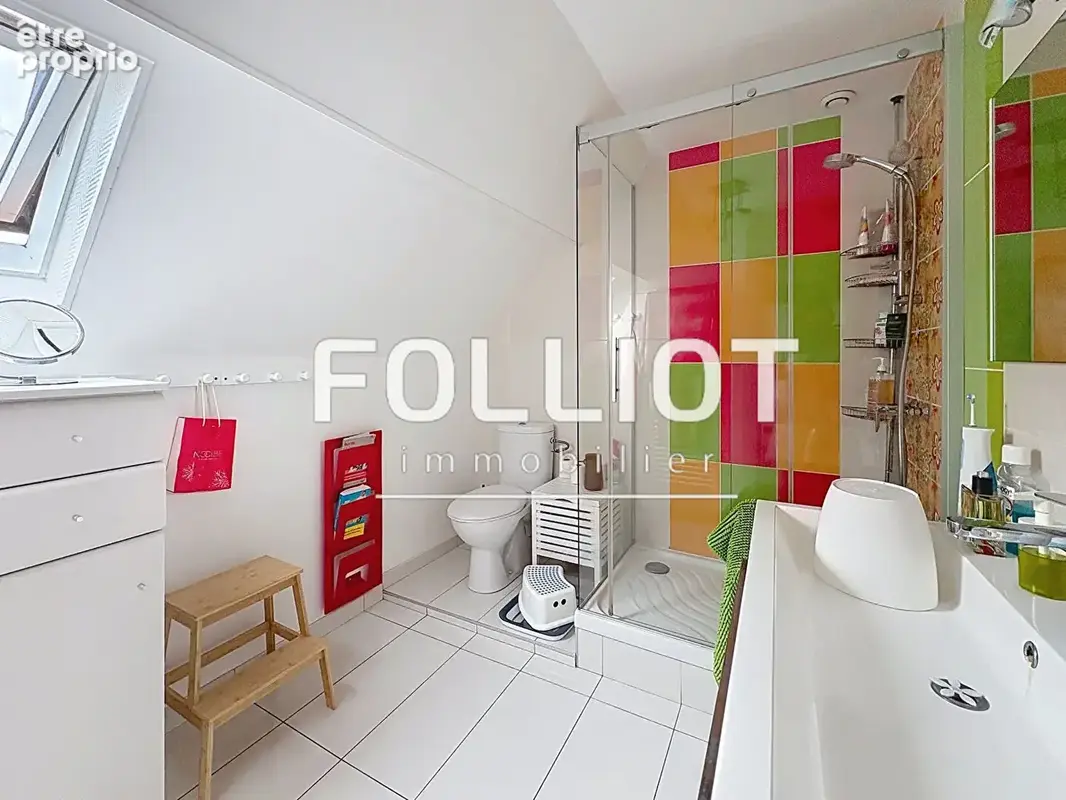 VAINS - Maison 8 pièces - 143 m² - 5 chambres - photo 11