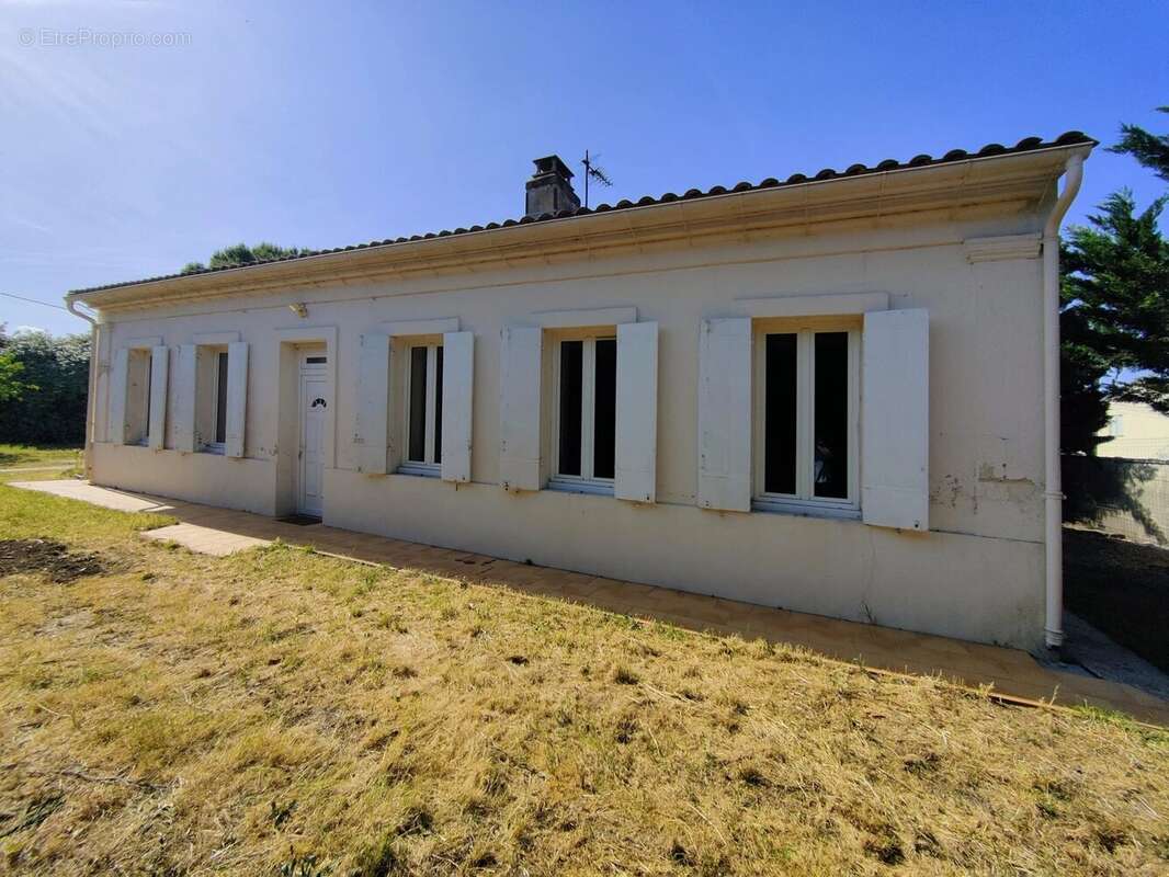 Maison à ARBANATS
