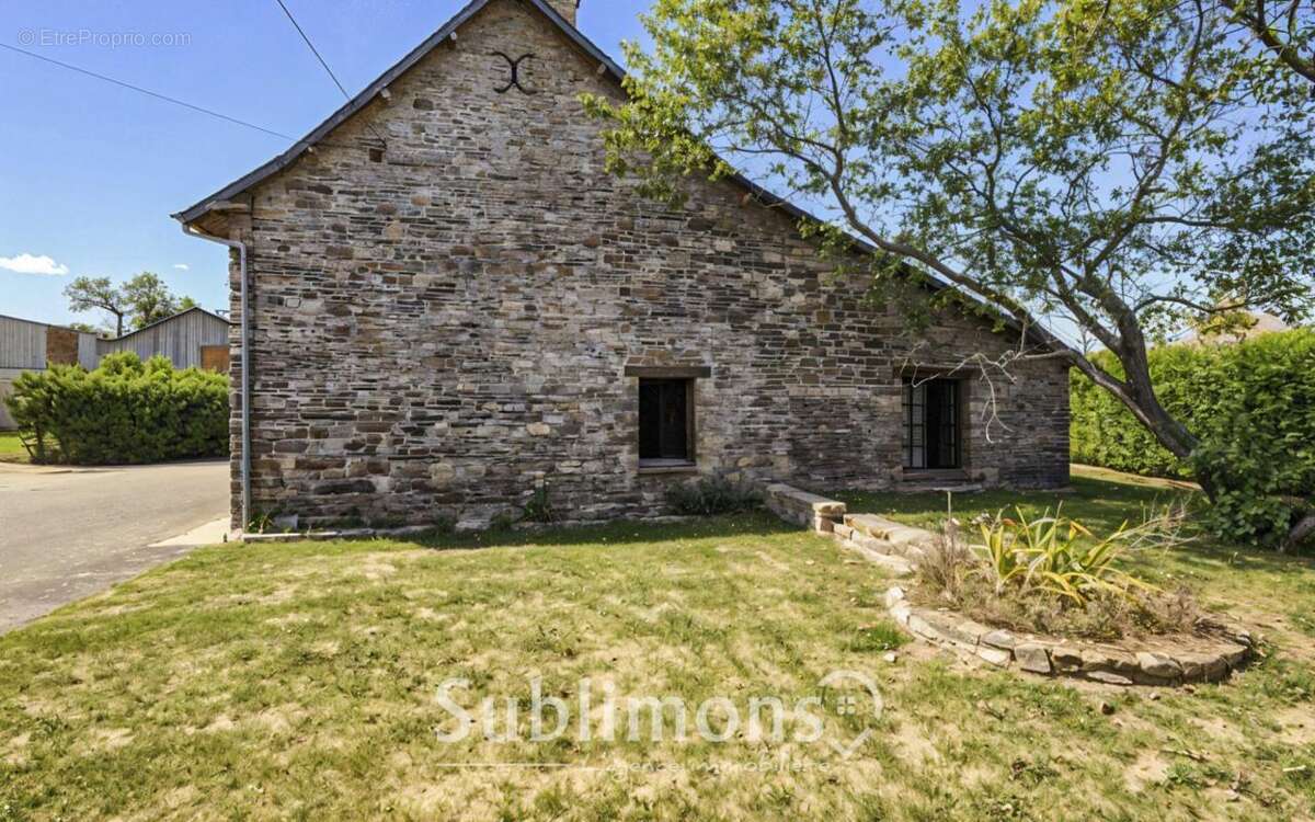 Maison à MAURE-DE-BRETAGNE