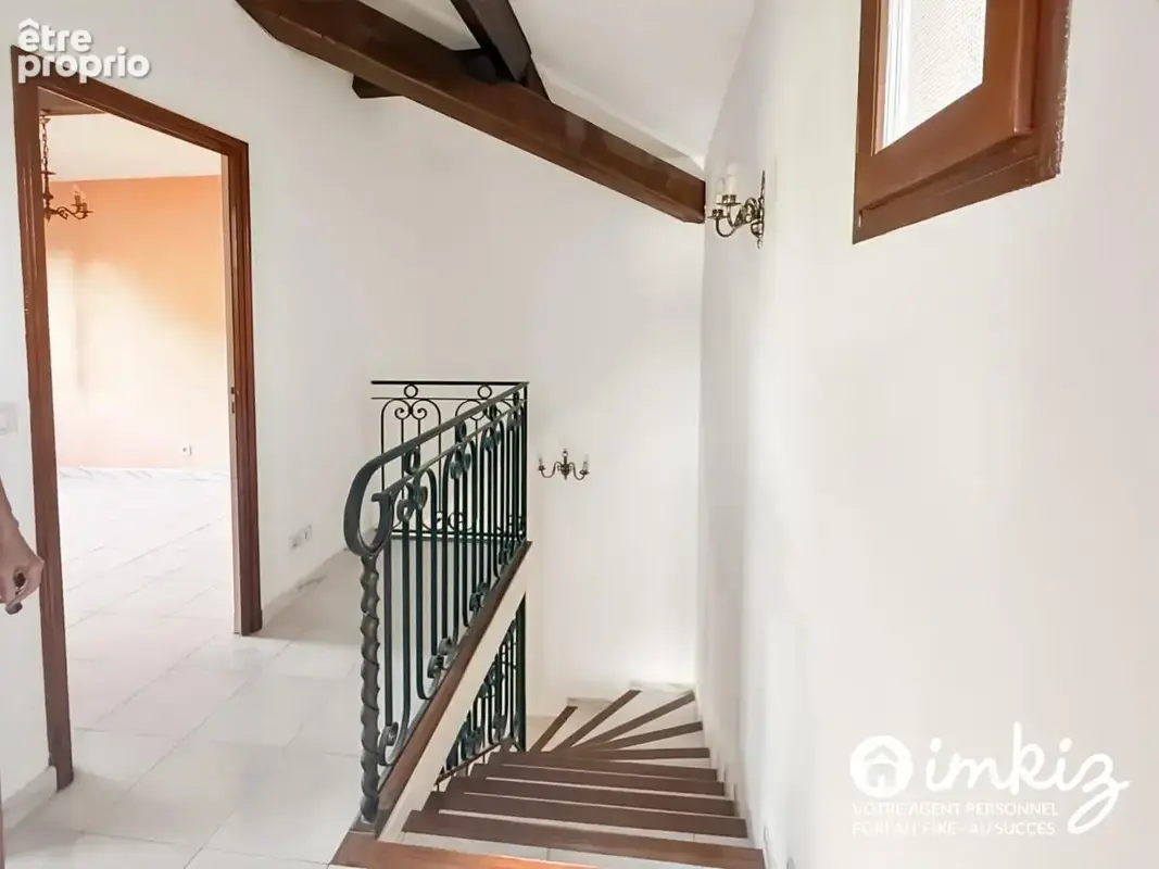 Spacieuse villa familiale avec piscine et garage - photo 11