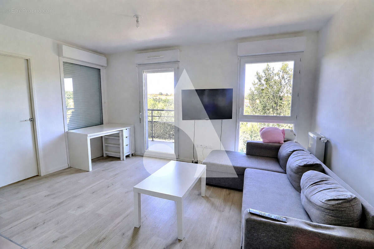 Appartement Osny 2 pièces proche Gare - photo 2