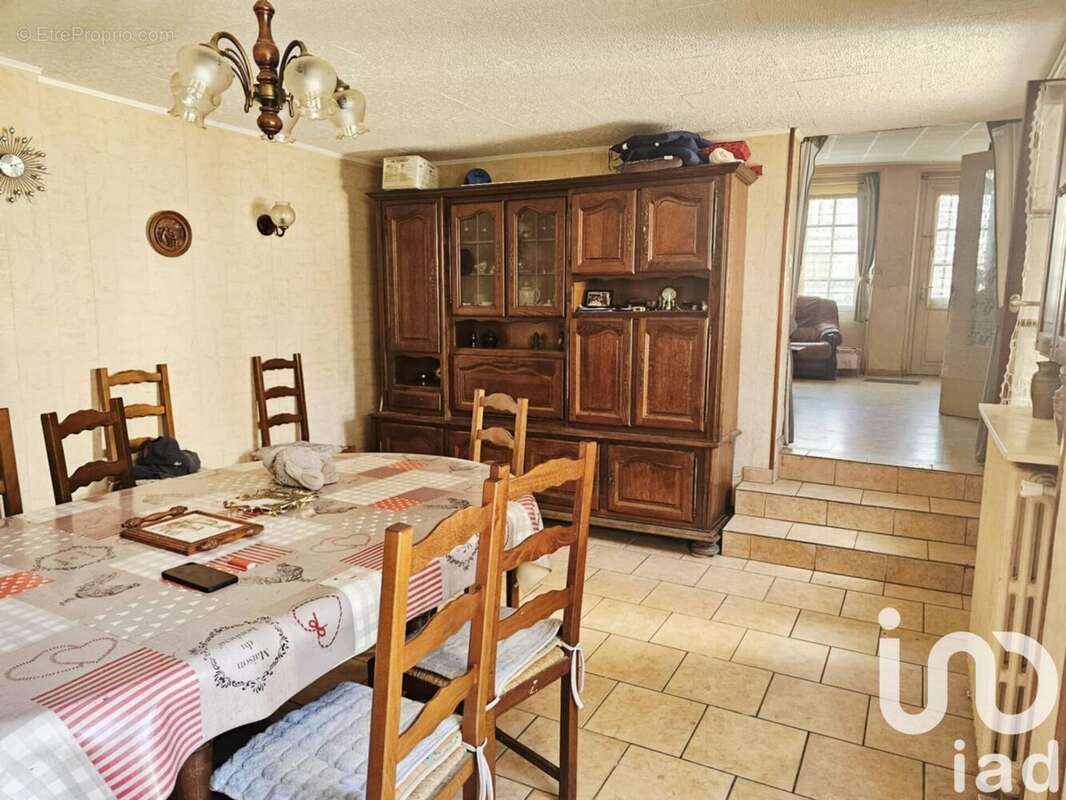 Maison 120 m² à Villecien  - photo 3