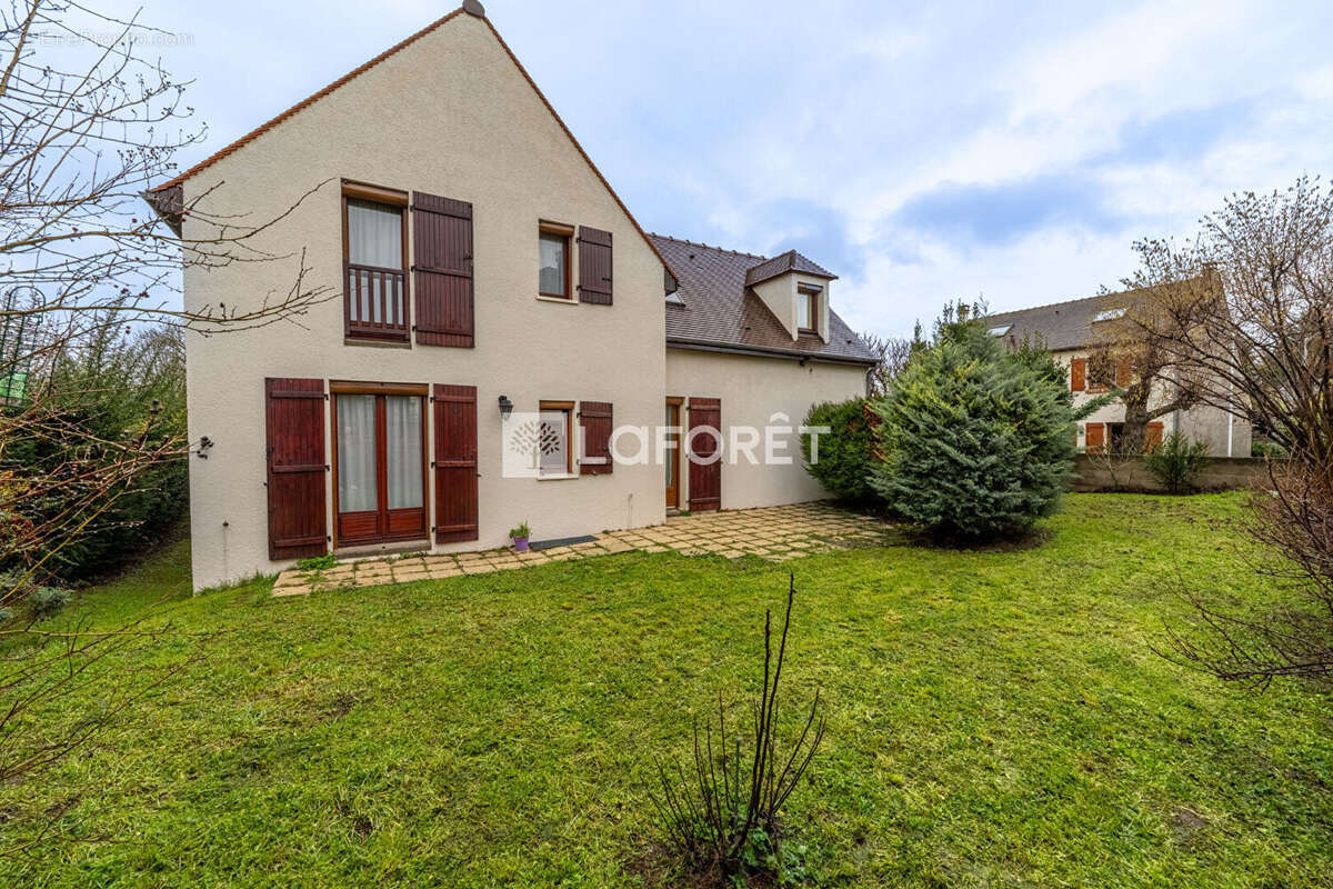 Quartier fin d'oise -  maison 141 m² - 6 pieces - photo 3