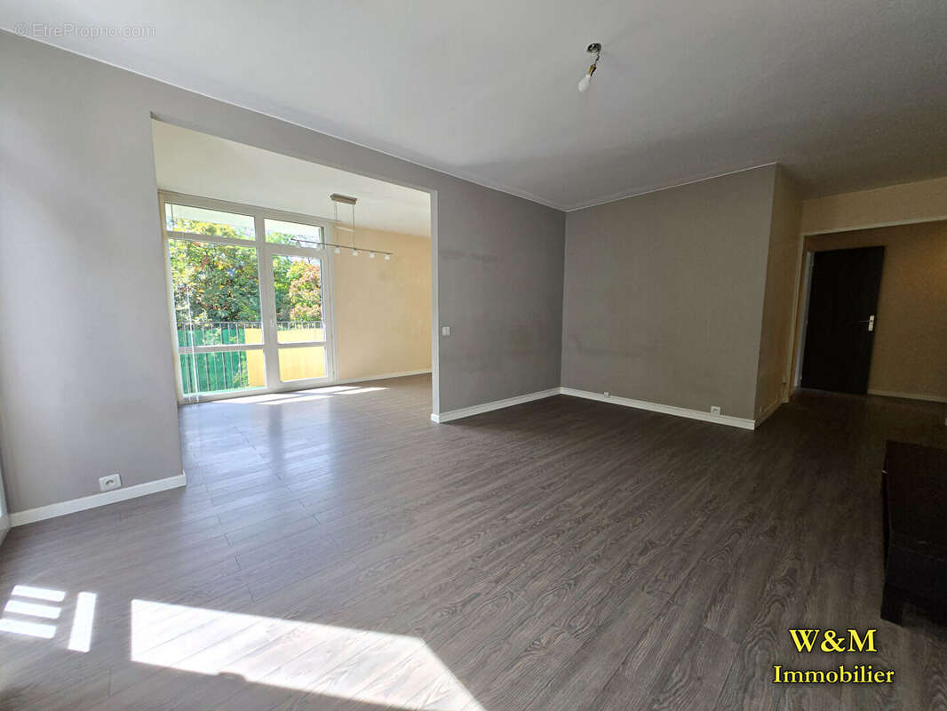 Appartement à RIS-ORANGIS