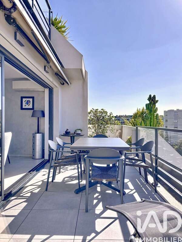 Photo 2 - Appartement à SAINT-LAURENT-DU-VAR