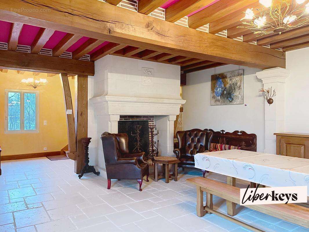 Maison à MARCILLY-LA-CAMPAGNE