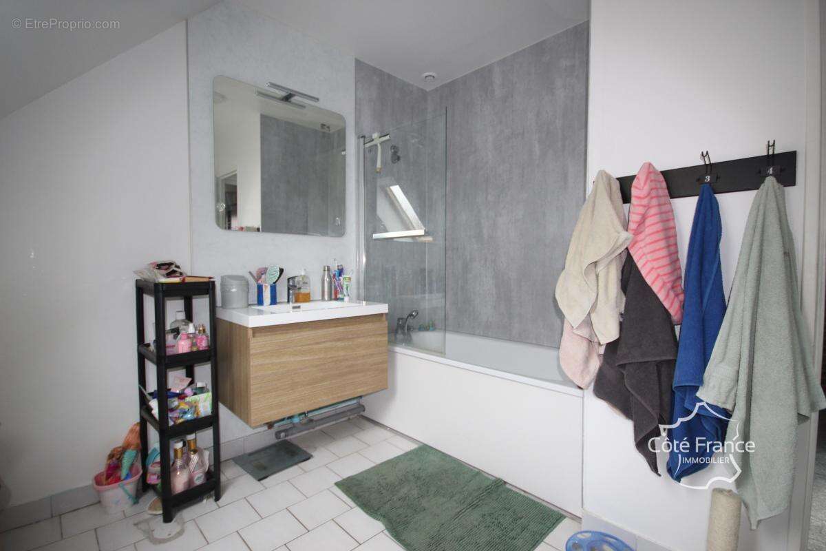 Maison à VIREUX-MOLHAIN